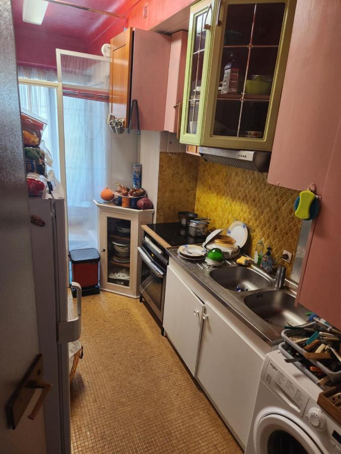 Big Apart 140M2 5Min Walk To Beach Sea &Promenade 3 Double Rooms,Big Living Room 42M2, 3 Showers,9 Beds, Free Parking Nice Exterior photo