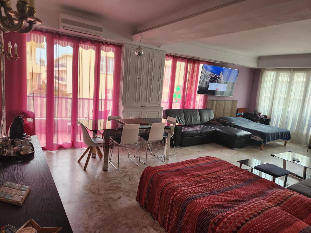 Big Apart 140M2 5Min Walk To Beach Sea &Promenade 3 Double Rooms,Big Living Room 42M2, 3 Showers,9 Beds, Free Parking Nice Exterior photo